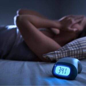 insomnio-mujer-alarma