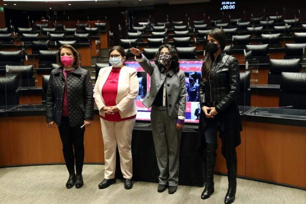 Protesta ante el Pleno del Senado Magistrada del Tribunal Agraria