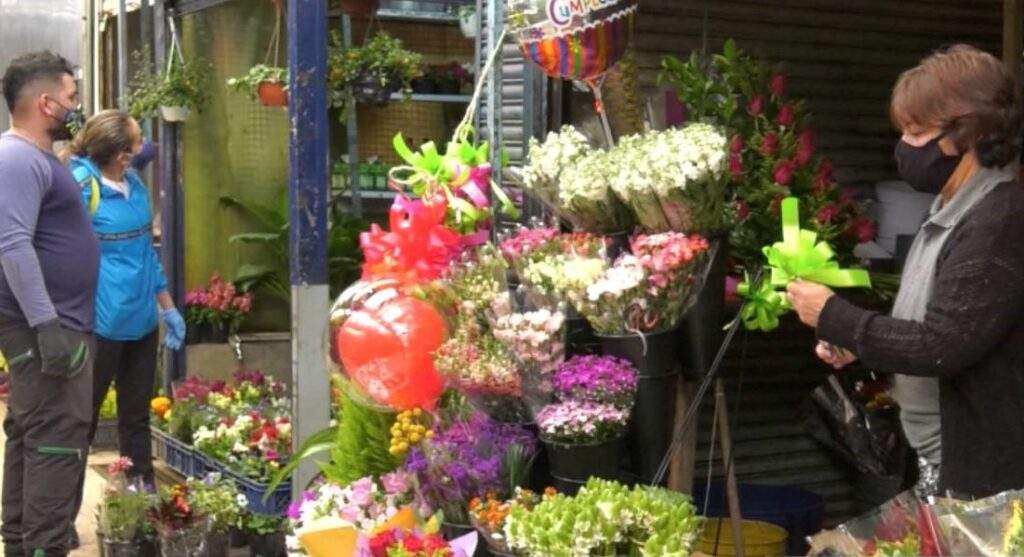 Aumento de divorcios y suficiente abasto de flor este 14 de febrero