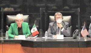 Respalda México la energía limpia y resolverá disputas de proyectos de energía