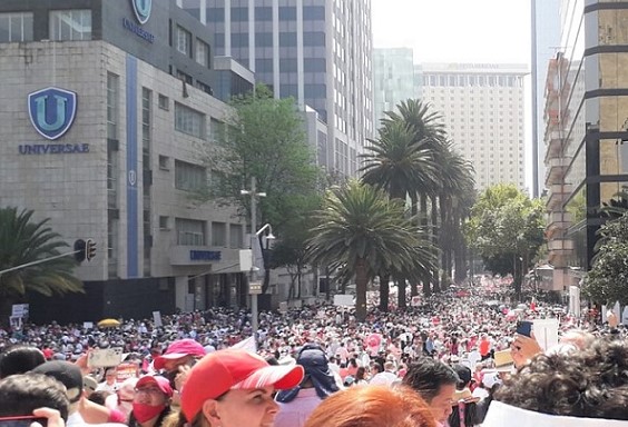 Se manifiestan los tradicionales votantes contra las reformas al INE