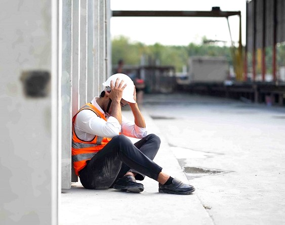 Suicidio principal causa de fallecimientos de los hombres en México