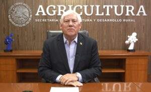 Responsabilizan a Víctor Villalobos obstaculizar prohibición de glifosato